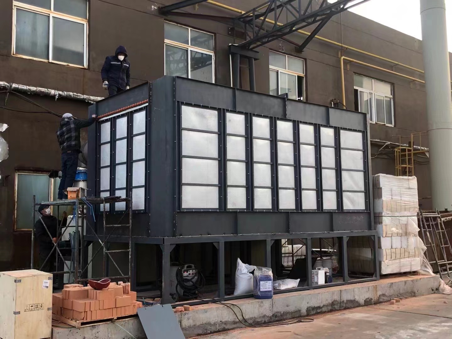 南通三榮采用固體儲能蒸汽機組替代原有生物質燃氣蒸汽鍋爐(圖1)